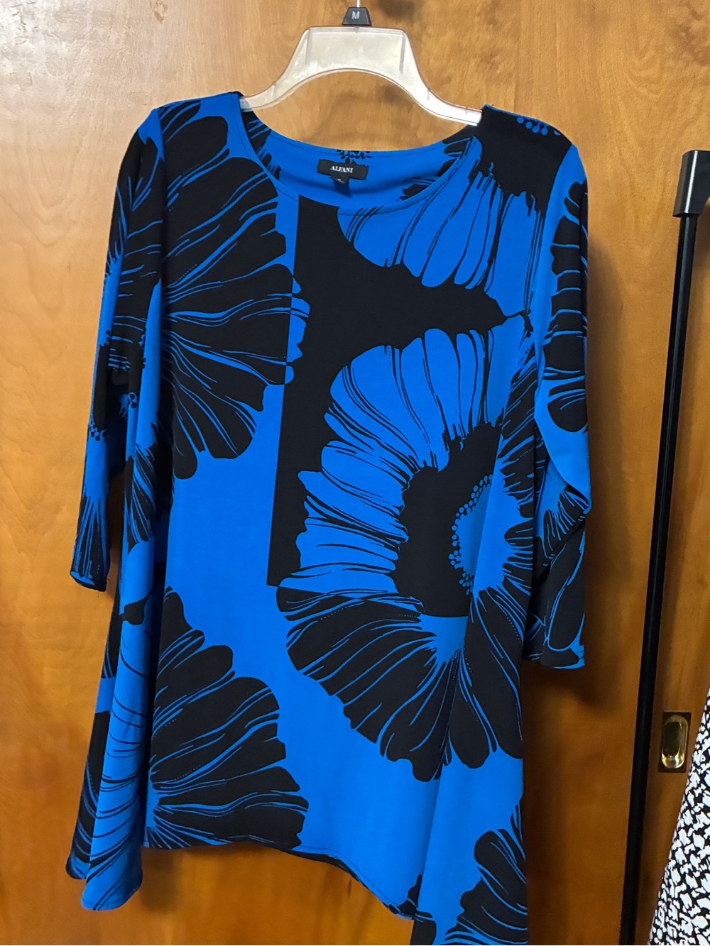 Alfani Blue & Black Floral Swing Top Tunic 1X